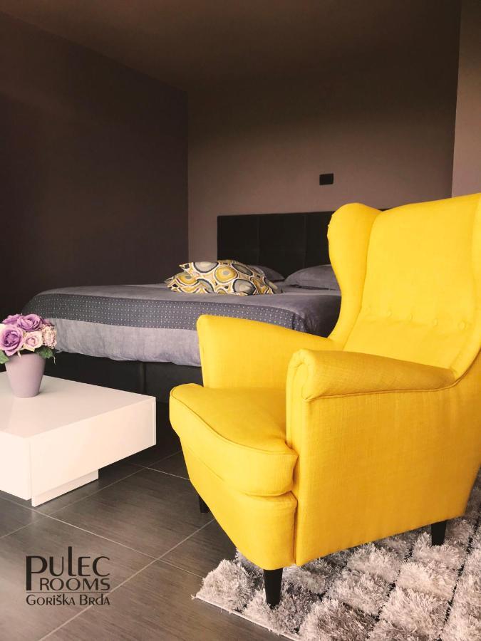 Apartma Sobe Pulec Доброво Екстериор снимка